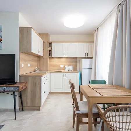 Turquoise アパート