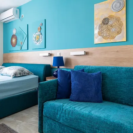 Turquoise Pomorie